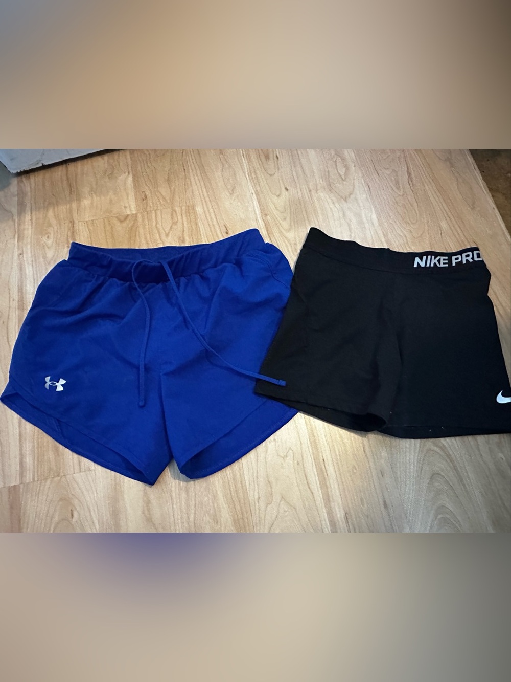 Women’s- Under Armour XS Blue & Children’s L Nike Pro (women-XS)